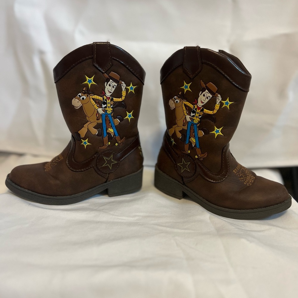 Toddler boys Woody, cowboy boots, size 8t